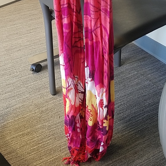 Scarf - Picture 3 of 3